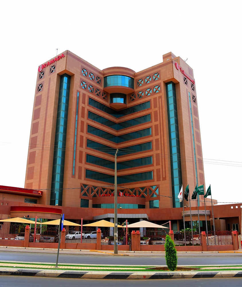 Ramada Hotel & Suites by Wyndham Al Qassim 부캬리아 Saudi Arabia thumbnail